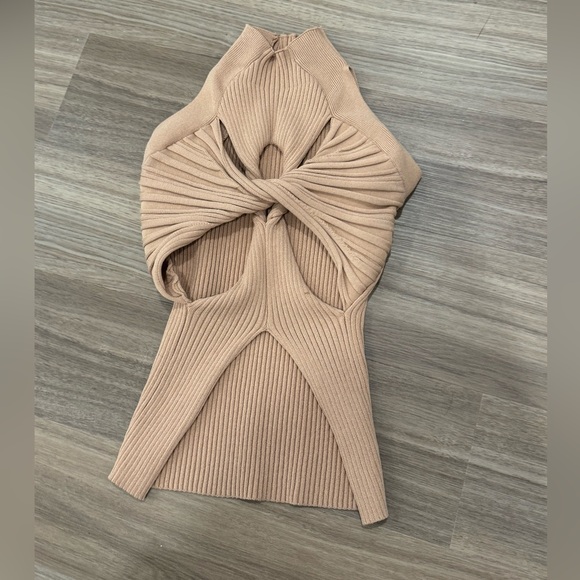 DION LEE TWISTED TOP - Size Small Beige - Picture 3 of 3